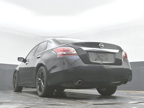 Used 2015 Nissan Altima 2.5 S w/ Power Driver Seat Package FWD image 32