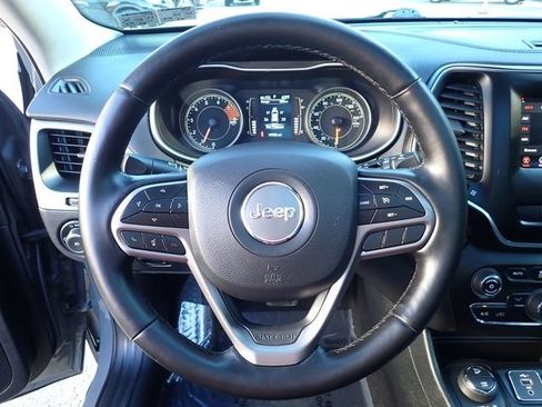 Used 2021 Jeep Cherokee Latitude Lux w/ Sun & Sound Group AWD/4WD image 25