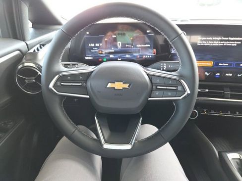 New 2026 Chevrolet Equinox EV LT w/ Comfort Package AWD/4WD image 28