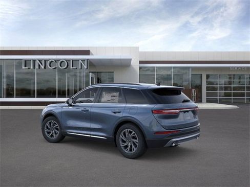 New 2026 Lincoln Corsair Premiere image 4