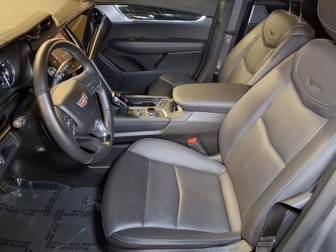 Certified 2025 Cadillac XT6 Premium Luxury image 14