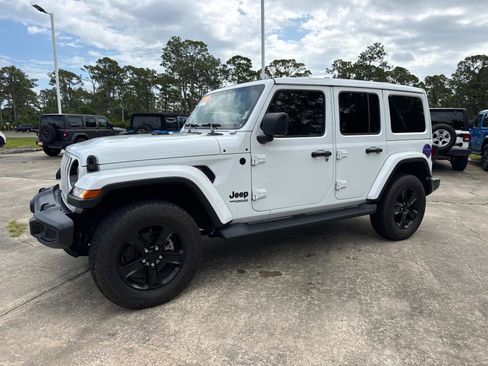 Certified 2021 Jeep Wrangler Unlimited Sahara AWD/4WD image 7