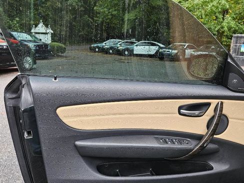 Used 2013 BMW 135i Convertible image 10