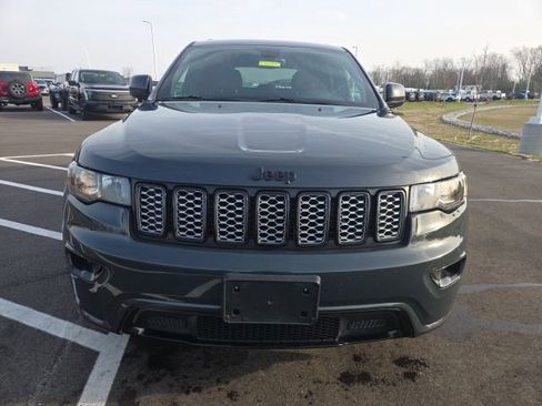 Used 2018 Jeep Grand Cherokee Altitude image 6