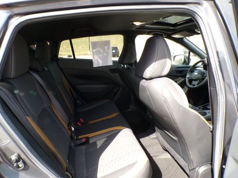Used 2025 Subaru Crosstrek 2.5i Sport w/ Crosstrek Mirror Package image 21