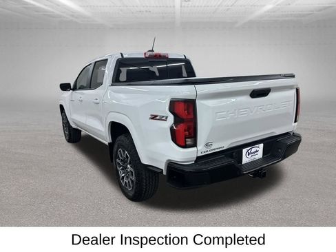Used 2025 Chevrolet Colorado Z71 AWD/4WD image 9