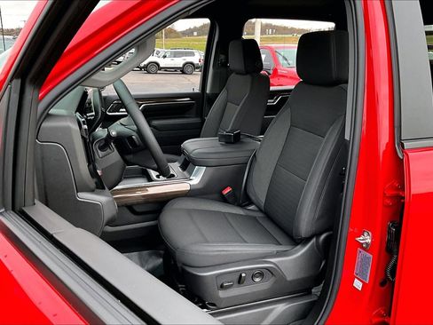 New 2026 Chevrolet Silverado 3500 LT image 9