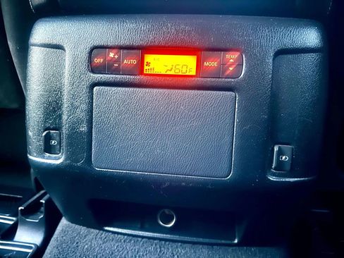 Used 2018 Nissan Armada SV w/ Driver Package image 32