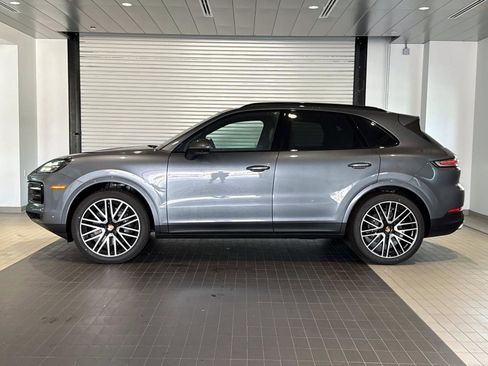 New 2026 Porsche Cayenne image 2