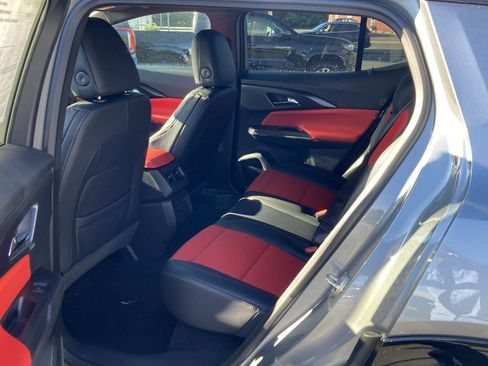 New 2025 Chevrolet Equinox EV RS w/ Convenience Package II image 23