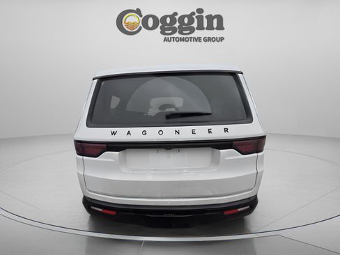 Used 2024 Jeep Wagoneer Series II image 8