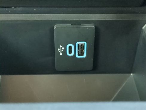 Used 2026 Ford F350 Platinum w/ Platinum Plus Package image 21