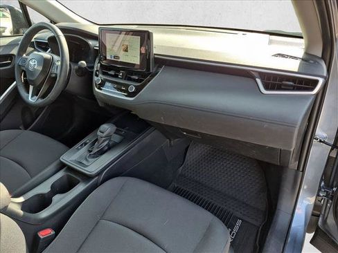 Certified 2026 Toyota Corolla Cross LE FWD image 21