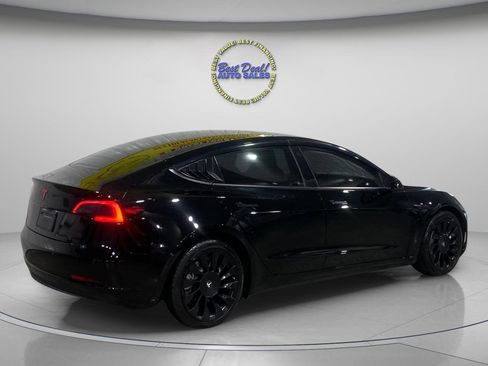 Used 2022 Tesla Model 3 Long Range AWD/4WD image 5