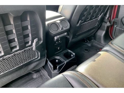 Used 2021 Jeep Gladiator Mojave AWD/4WD image 35