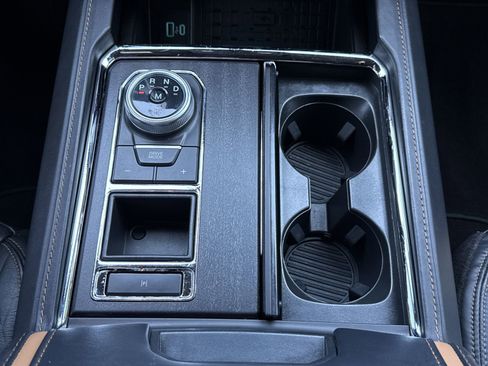 Used 2023 Ford Expedition Platinum RWD image 35