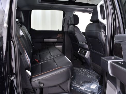 New 2026 Ford F350 Lariat w/ Black Appearance Package image 19