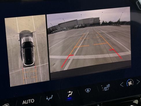 New 2026 Chevrolet Blazer EV LT w/ Super Cruise Package FWD image 17