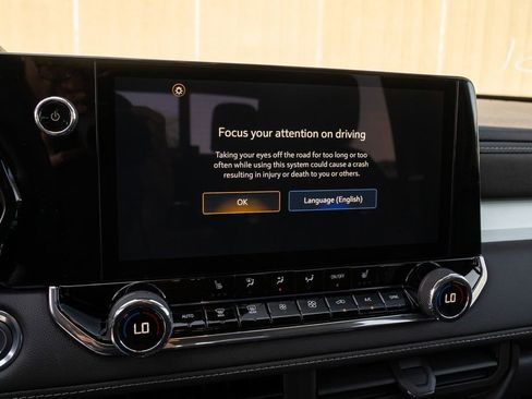 New 2025 Chevrolet Colorado LT w/ LT Convenience Package image 27