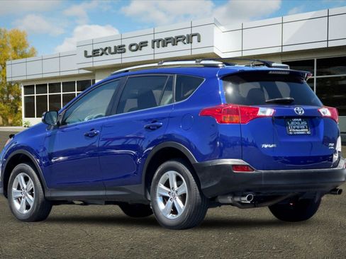 Used 2015 Toyota RAV4 XLE AWD/4WD image 3