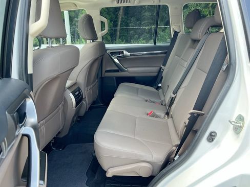 Certified 2023 Lexus GX 460 Premium w/ Premium Package AWD/4WD image 20