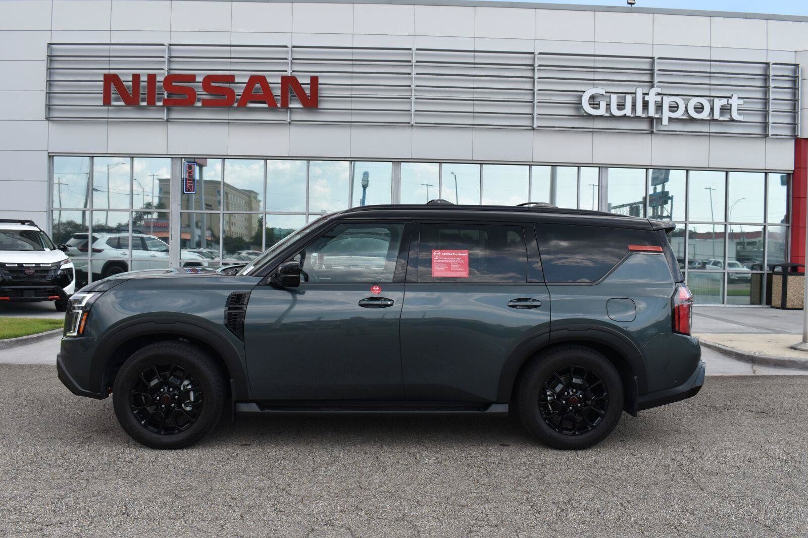 Certified 2025 Nissan Armada PRO-4X AWD/4WD image 3