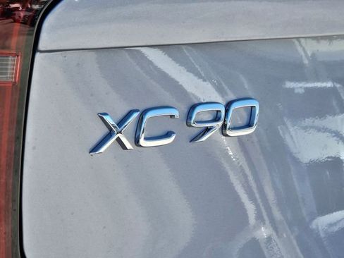 New 2026 Volvo XC90 B6 Plus w/ Protection Package Premier image 11