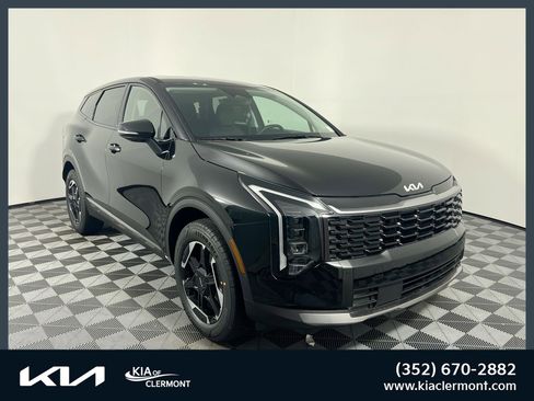 New 2026 Kia Sportage S image 1