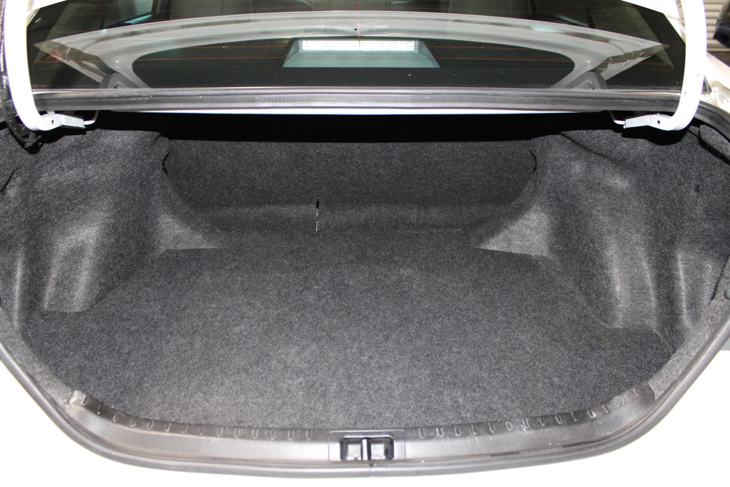 Used 2014 Toyota Corolla L FWD image 27