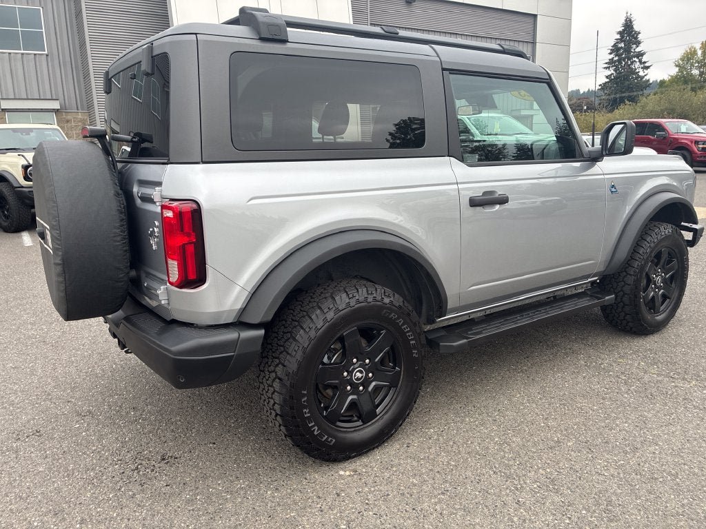 Used 2023 Ford Bronco Black Diamond AWD/4WD image 7