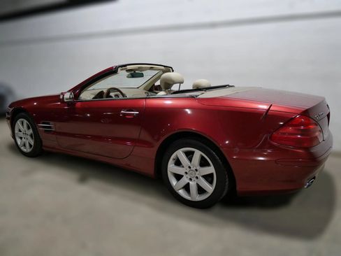 Used 2005 Mercedes-Benz SL 500 image 2