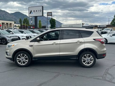 Used 2018 Ford Escape SE AWD/4WD image 7