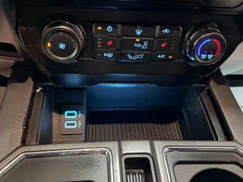 Used 2018 Ford F150 XLT w/ Equipment Group 302A Luxury AWD/4WD image 43