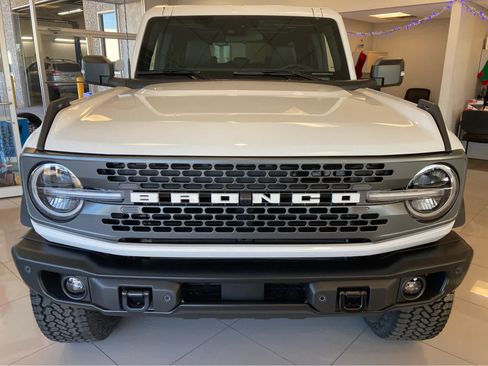 New 2025 Ford Bronco Badlands image 8