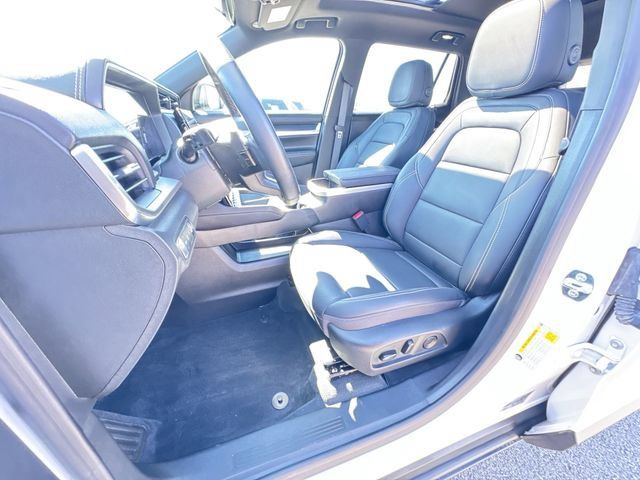 Used 2026 GMC Terrain Elevation w/ Elevation Premium Package FWD image 20