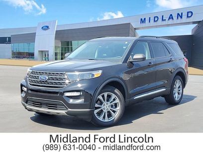 Certified 2023 Ford Explorer XLT w/ Equipment Group 202A