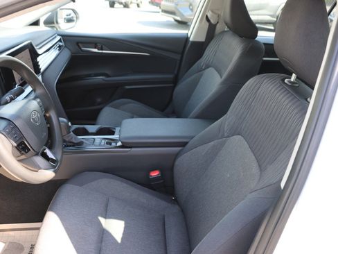 Used 2025 Toyota Camry LE image 22