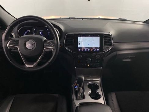 Used 2021 Jeep Grand Cherokee Laredo X AWD/4WD image 25