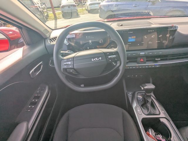 New 2026 Kia K4 FWD image 16
