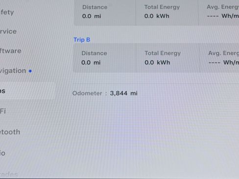 Used 2021 Tesla Model S Plaid image 24