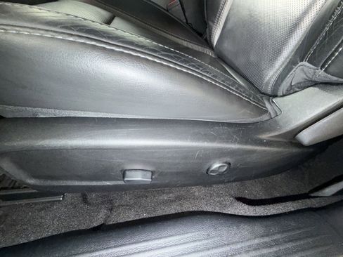 Used 2019 Dodge Challenger SXT w/ Plus Package image 14