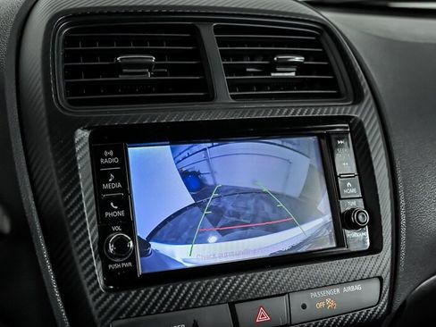 Used 2022 Mitsubishi Outlander Sport ES AWD/4WD image 25