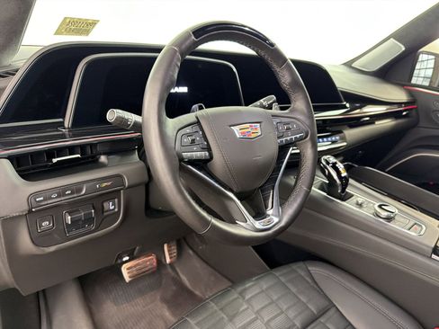 Used 2024 Cadillac Escalade V w/ Heavy-Duty Trailer Package image 4