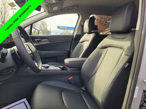 New 2026 Kia Sportage EX image 8