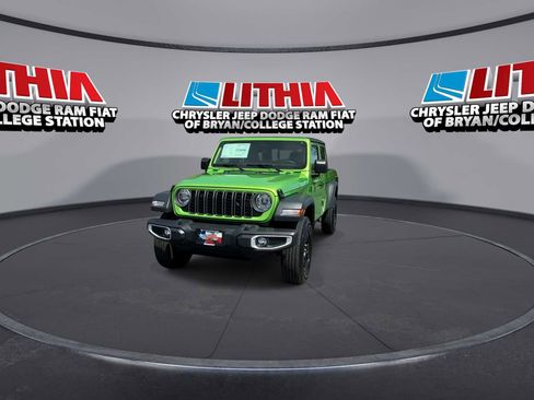 New 2026 Jeep Gladiator Sport image 8