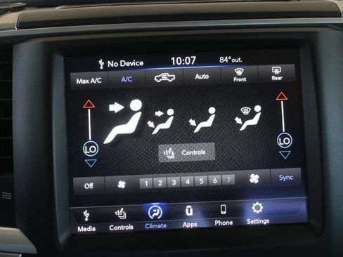 Used 2020 RAM 1500 Classic SLT w/ Luxury Group AWD/4WD image 24