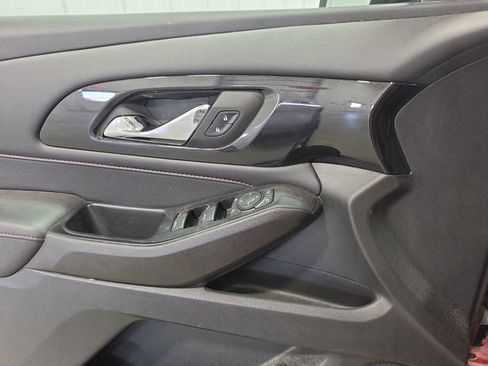 Used 2023 Chevrolet Traverse RS AWD/4WD image 16