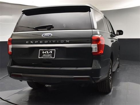 Used 2022 Ford Expedition XLT image 7
