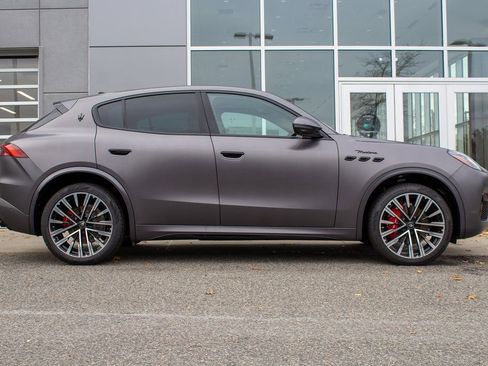 New 2025 Maserati Grecale Modena image 4