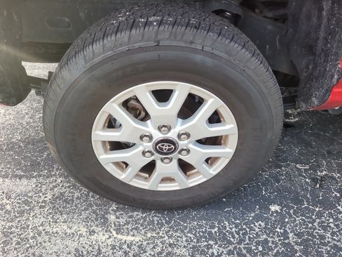 Used 2025 Toyota Tacoma SR RWD image 9